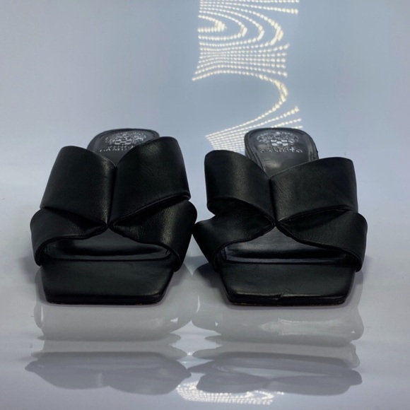 Vince Camuto Selaries Block Heel Black Sandal Size 5 - Picture 2 of 4